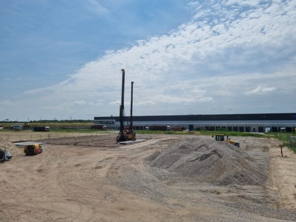 Eerste paalmoment bedrijfspand Reymerink